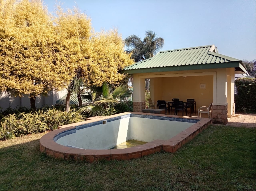 4 Bedroom Property for Sale in Caribbean Beach Club North West